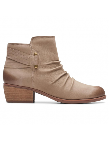 Clarks Charlten Rosa Taupe Nubuck Boot (Women's) d'Europe débarque