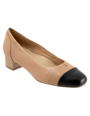 Trotters Daisy Beige/Black Leather Pump (Women's) 50% de réduction en Octobre 2024